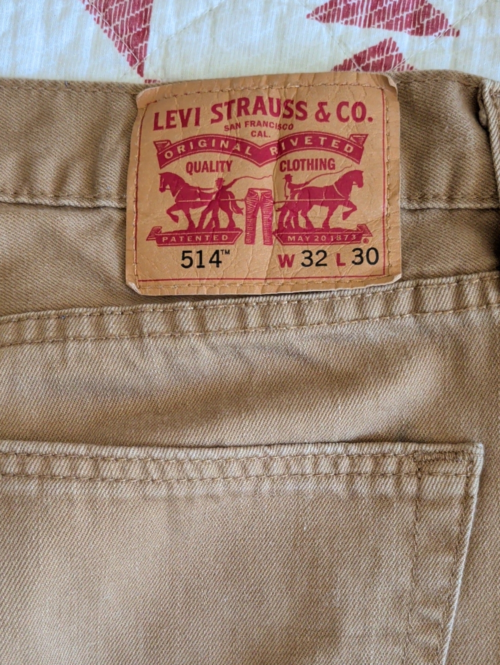 Levi's 514 Slim Straight Jeans - Tan with Red Patch